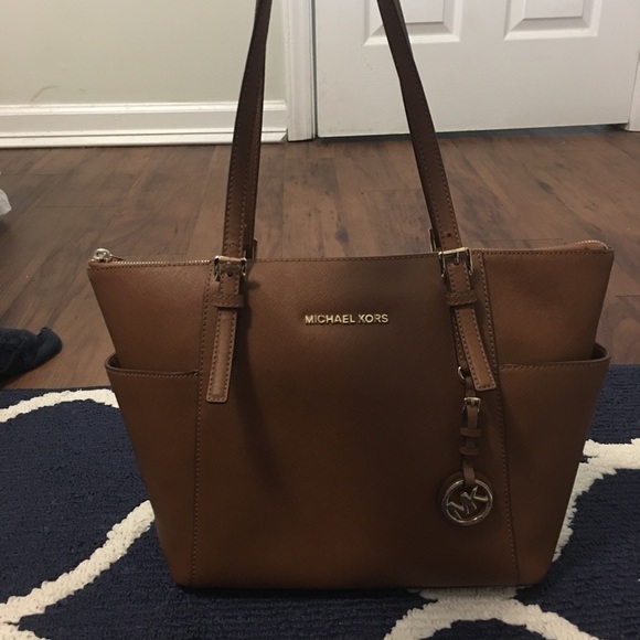 Michael Kors Handbags - Michael Kors Purse